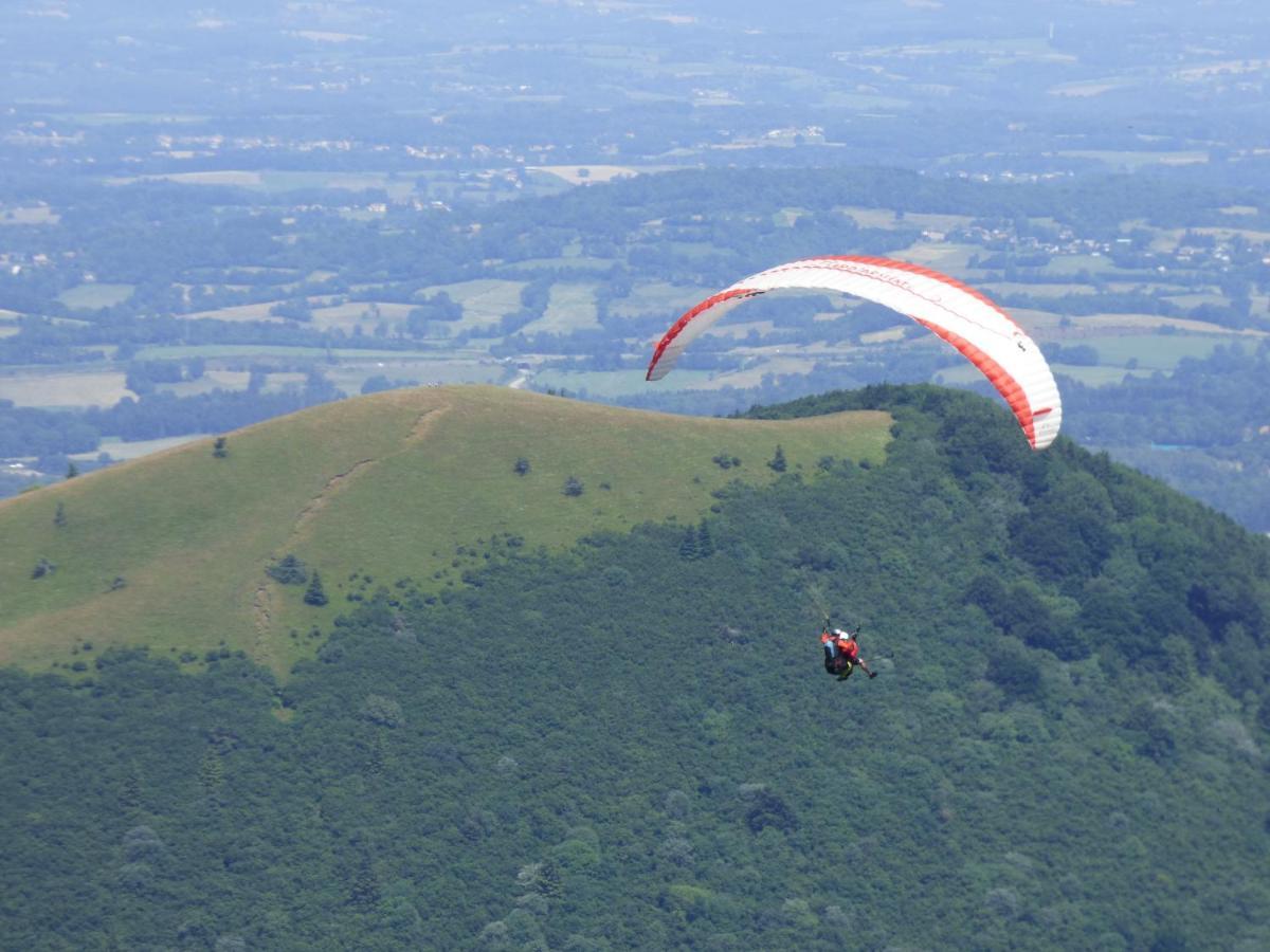 La Terrasse Des Volcans Saint-Genès-Champanelle Zewnętrze zdjęcie